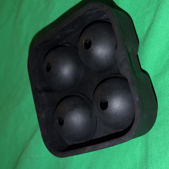 Silicone Sphere Ice Tray of 4 Black - Picture 1 of 6